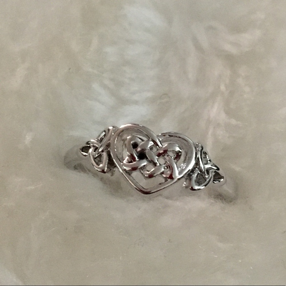 Heart Celtic Knot Ring - Picture 7 of 10